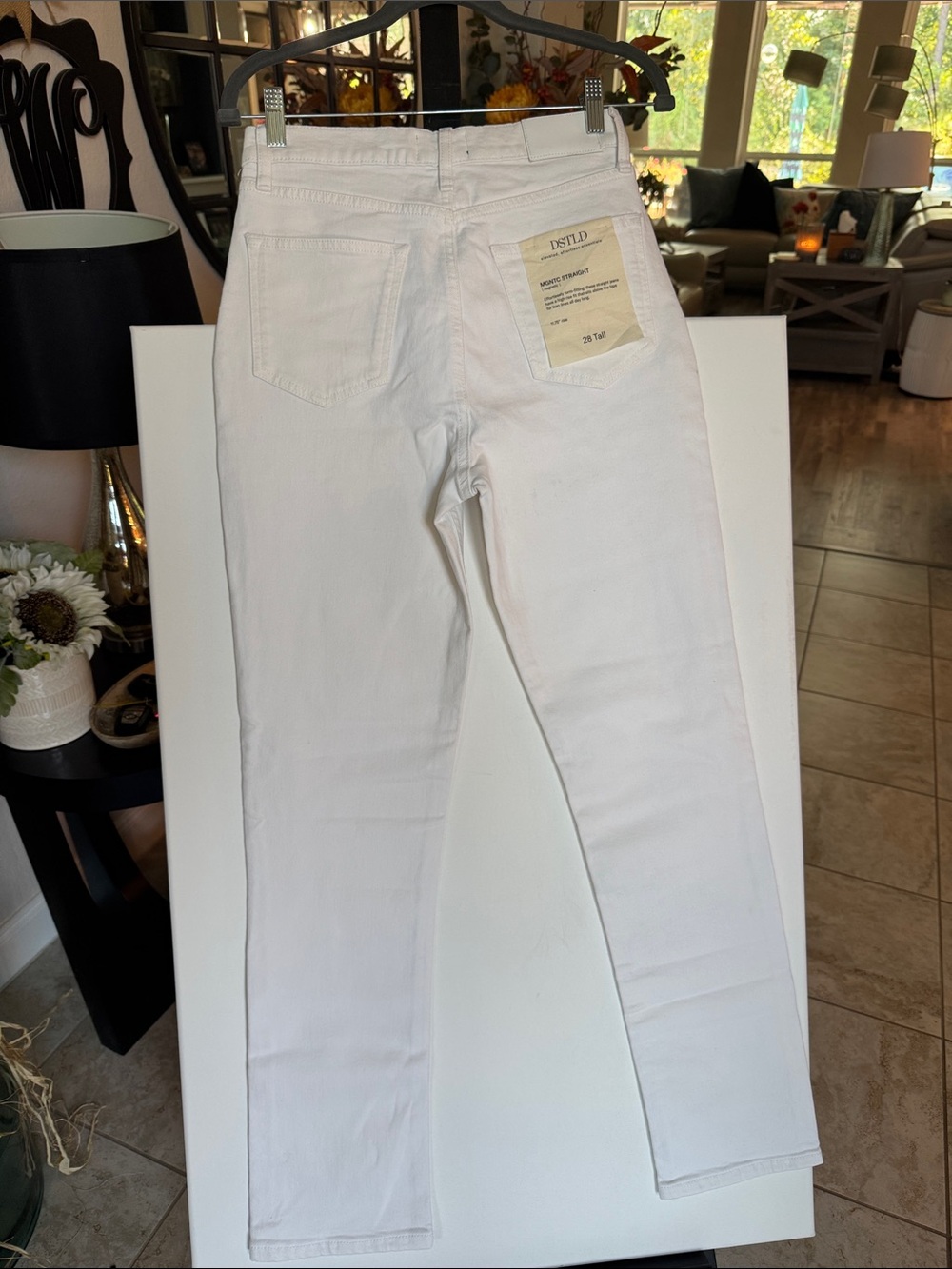 DSTLD White High-Rise Women’s Jeans